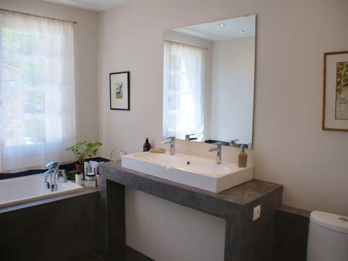 Villa Double Cottages Dans Parc Ch�teau - Piscine Priv�e - 14 Pers