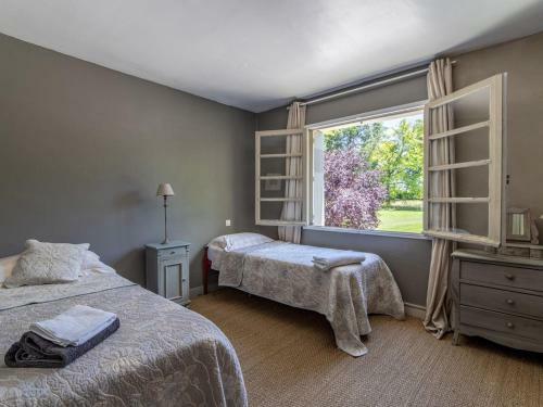 Villa Double Cottages Dans Parc Ch�teau - Piscine Priv�e - 14 Pers