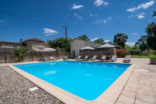 Villa Double Cottages Dans Parc Ch�teau - Piscine Priv�e - 14 Pers