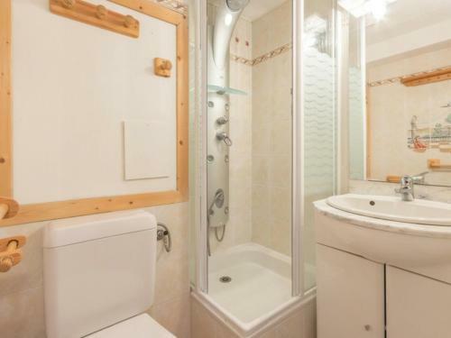 Apartamento Studio Montvalezan-la Rosi�re, 1 Pi�ce, 4 Personnes - Fr-1-275-107