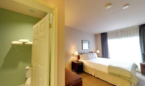 Hotel Habitat Suites