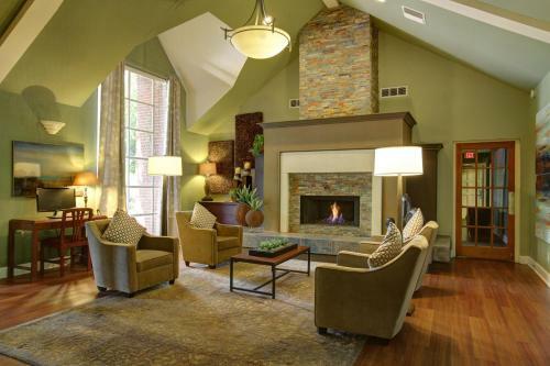 Hotel Habitat Suites