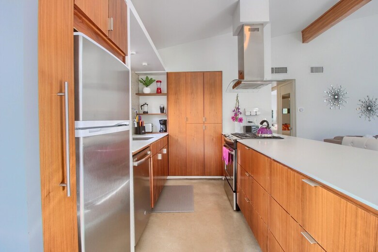 Travis Heights Modern I