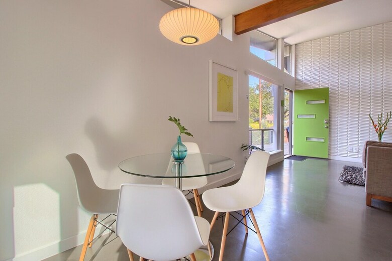Travis Heights Modern I