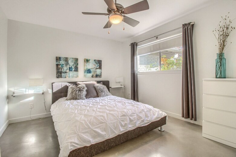 Travis Heights Modern I