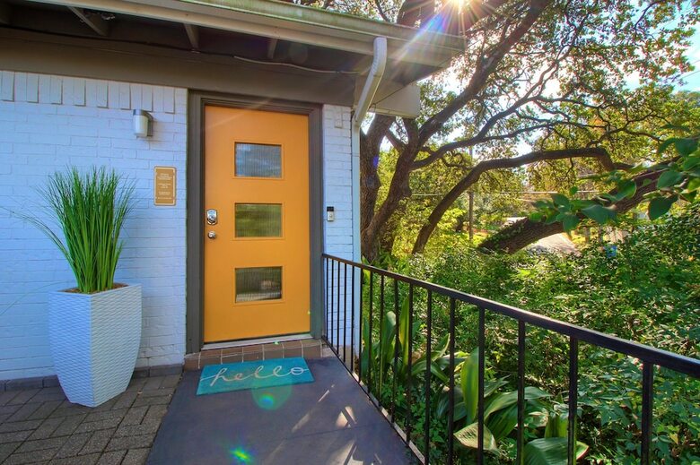 Travis Heights Modern I
