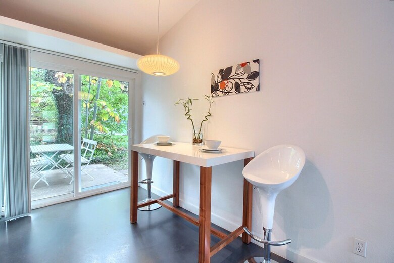 Travis Heights Modern I