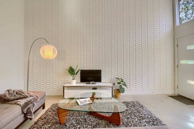 Travis Heights Modern I