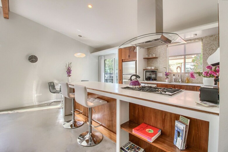 Travis Heights Modern I