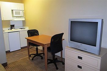Hotel Crossland Economy Studios - Dallas - Irving