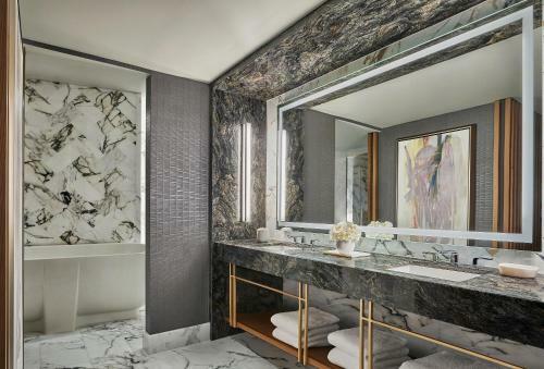 Four Seasons Hotel Austin