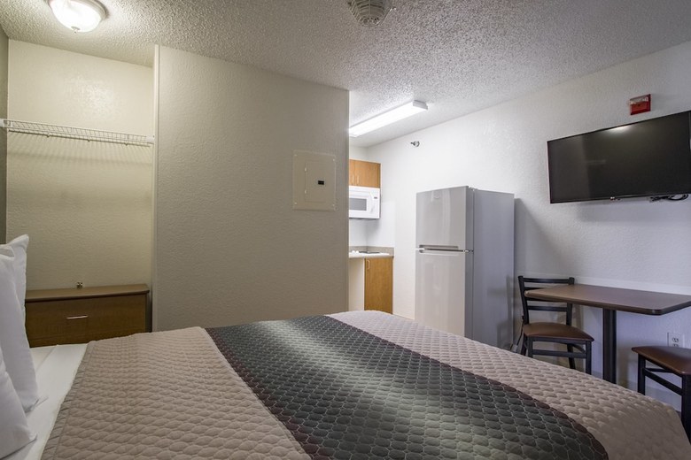 Hotel Crossland Economy Studios - Houston - West Oaks