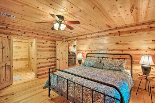 Broken Bow Cabin With Deck On Mountain Fork River!