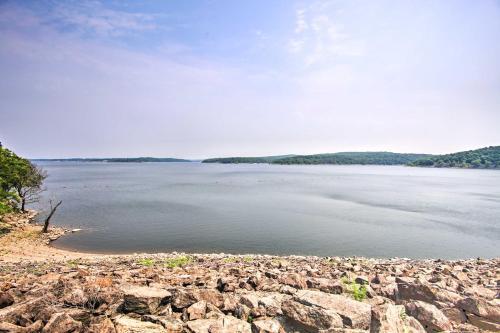 Updated Fort Gibson Home Near Lakes And Parks!