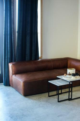 Bowline Hotel