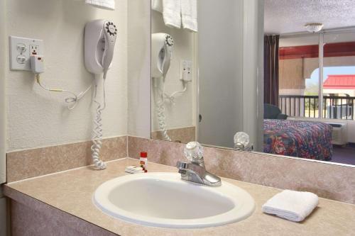 Motel Super 8 Oklahoma Fairgrounds