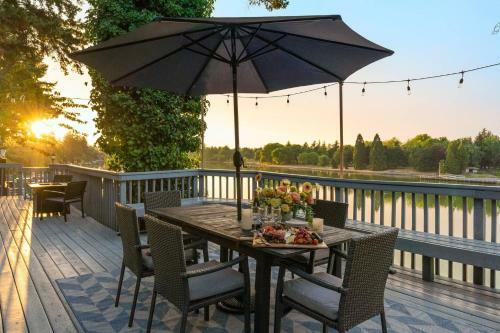 Blue Lake Villa