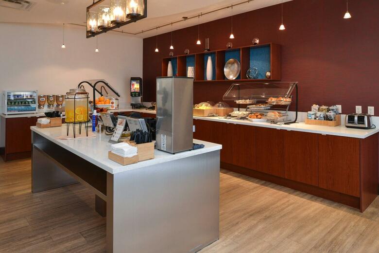 Hotel Springhill Suites By Marriott Oklahoma City Airport