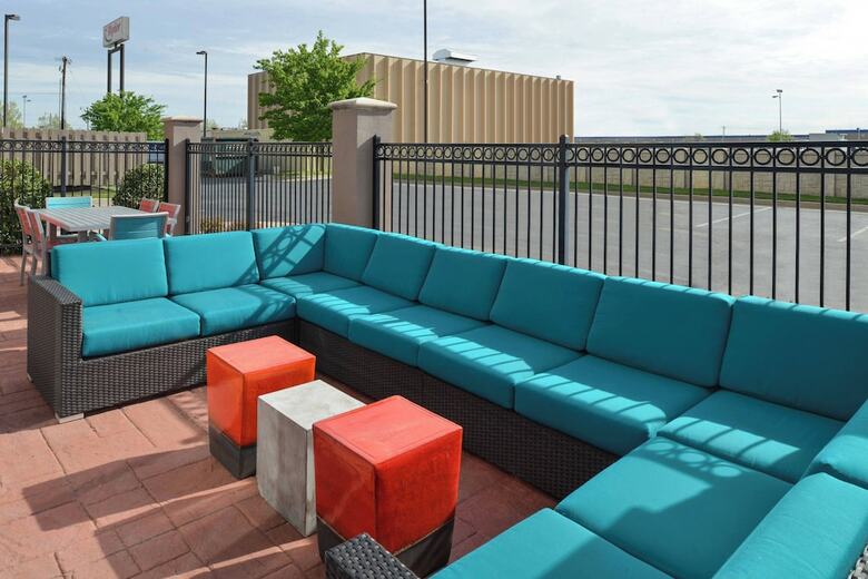 Hotel Springhill Suites By Marriott Oklahoma City Airport