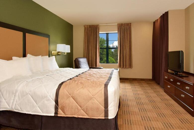 Hotel Suburban Studios