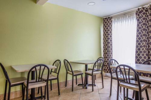 Hotel Rodeway Inn Laurens