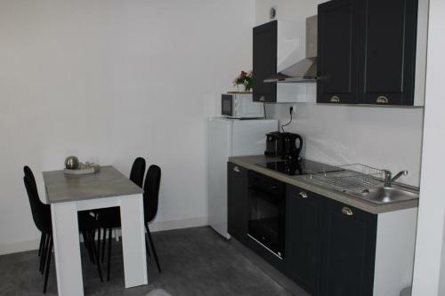 Apartamento Le Mans : Appartement, Proche de Toutes Commodit�s