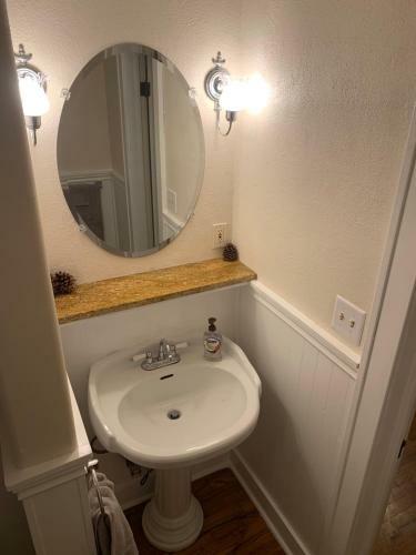 Hostal Riverpath Inn