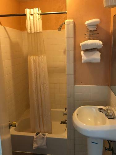 Motel Budget Host Inn