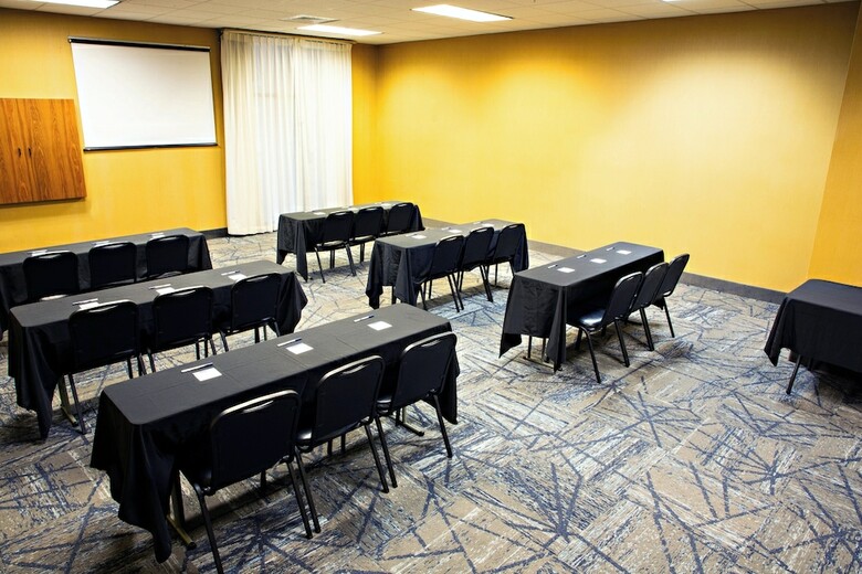 Hotel Holiday Inn Express Harrisburg West