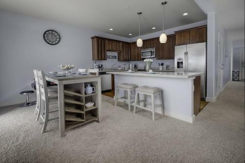 Bridgeport Condo #210