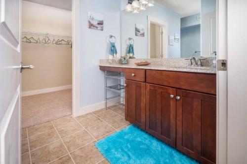 Bridgeport Condo #210