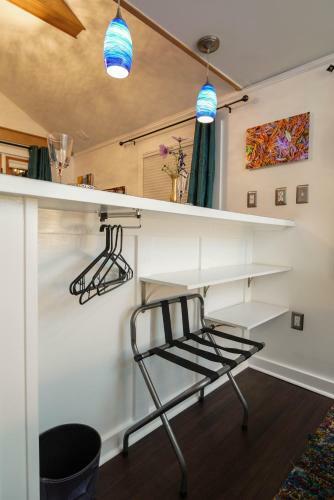 New Secluded Patio Villa Right By All The Action!