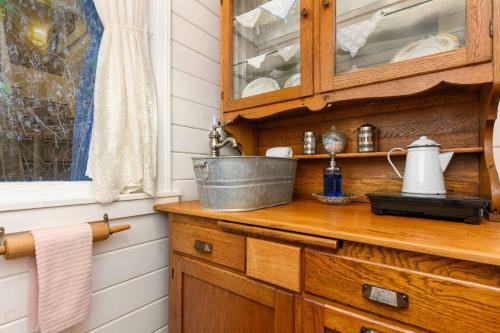 Tiny Digs Cottage House