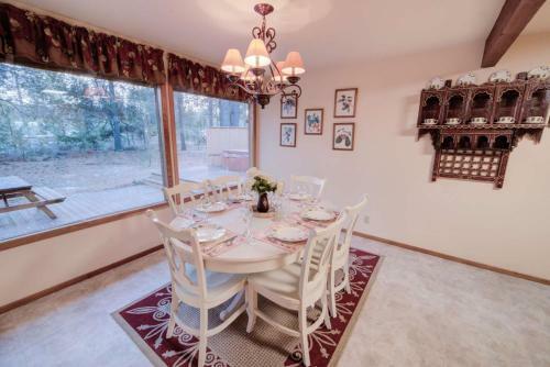 Butternut Lane 4 By Village Properties At Sunriver