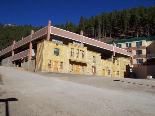 First Gold Hotel