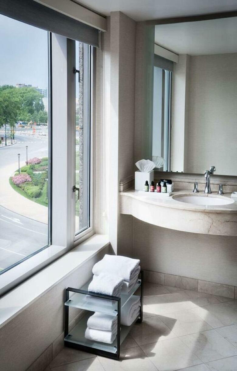 Hotel The Logan