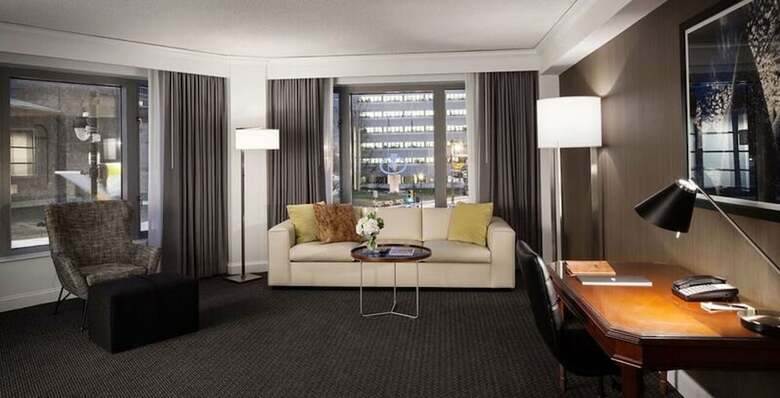 Hotel The Logan