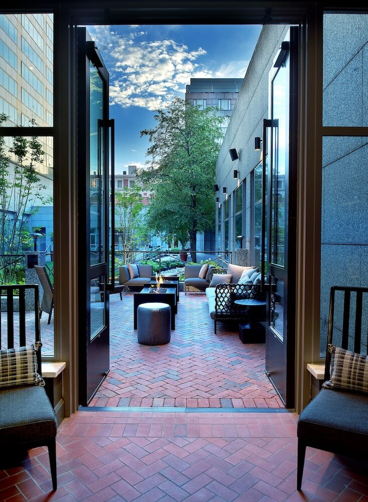 Hotel The Logan
