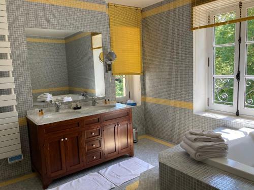 Hostal Ch�teau De R�