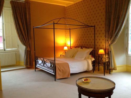 Hostal Ch�teau De R�