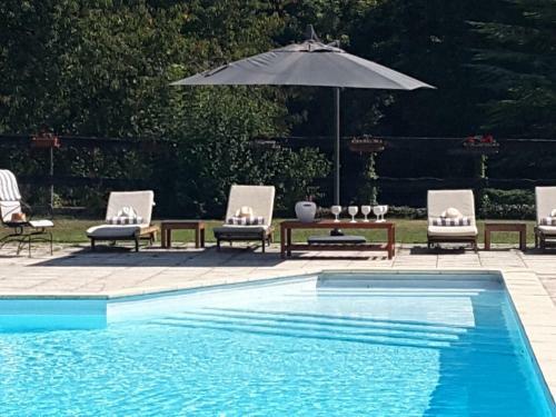 Hostal Ch�teau De R�