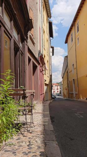 Hostal Epicerie Vieille Du Puy En Velay