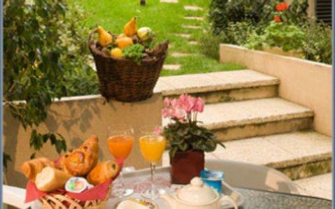 Hotel Tribe Paris Batignolles