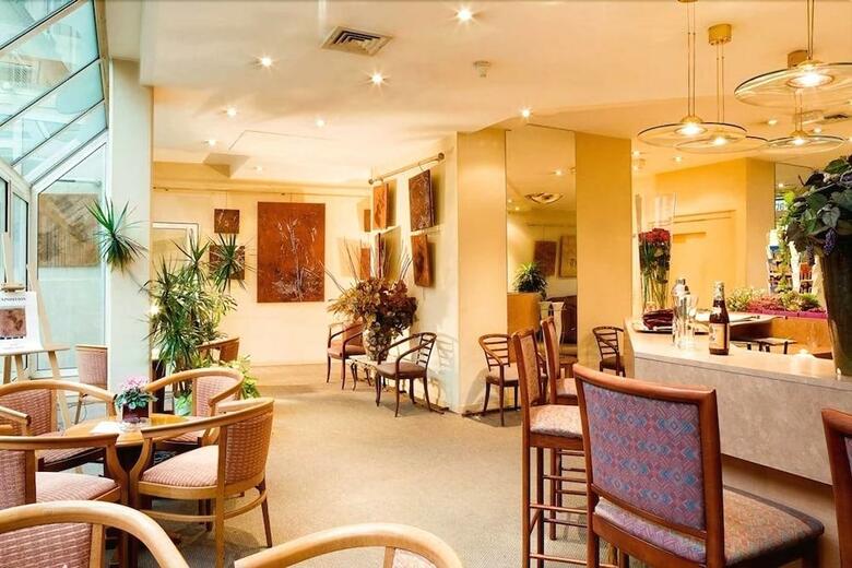Hotel Tribe Paris Batignolles