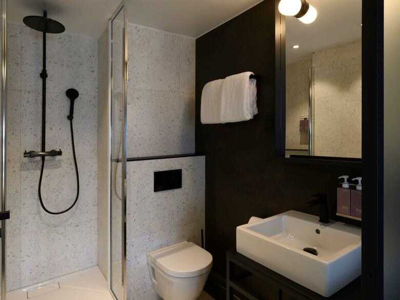 Hotel Tribe Paris Batignolles