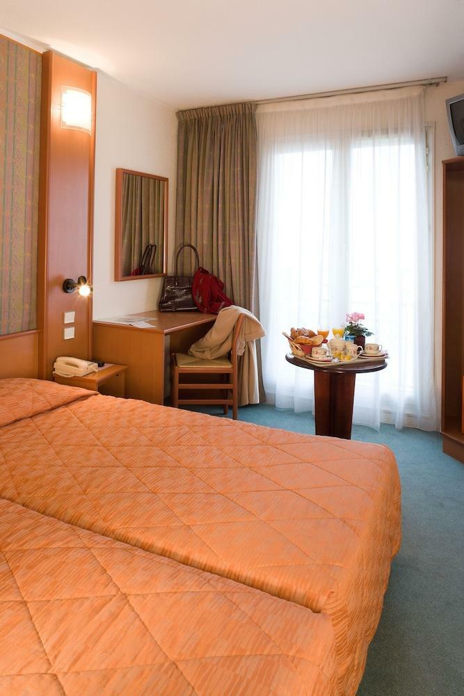 Hotel Tribe Paris Batignolles