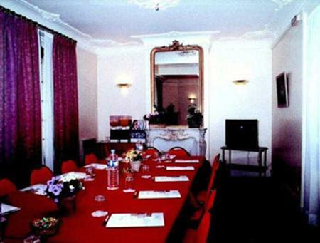 Hotel Tribe Paris Batignolles