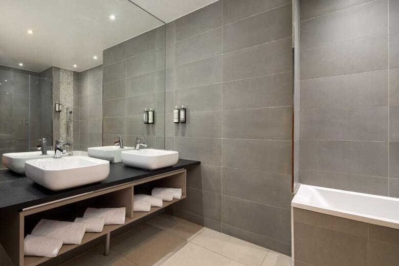 Timhotel Opera Blanche Fontaine