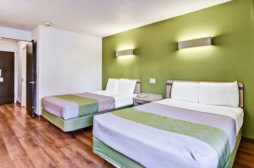 Hotel Economy Inn Pit Airport