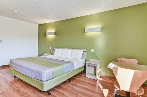 Hotel Economy Inn Pit Airport